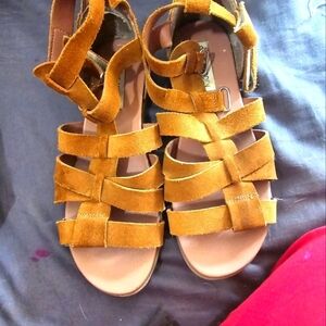 Steve Madden sandles